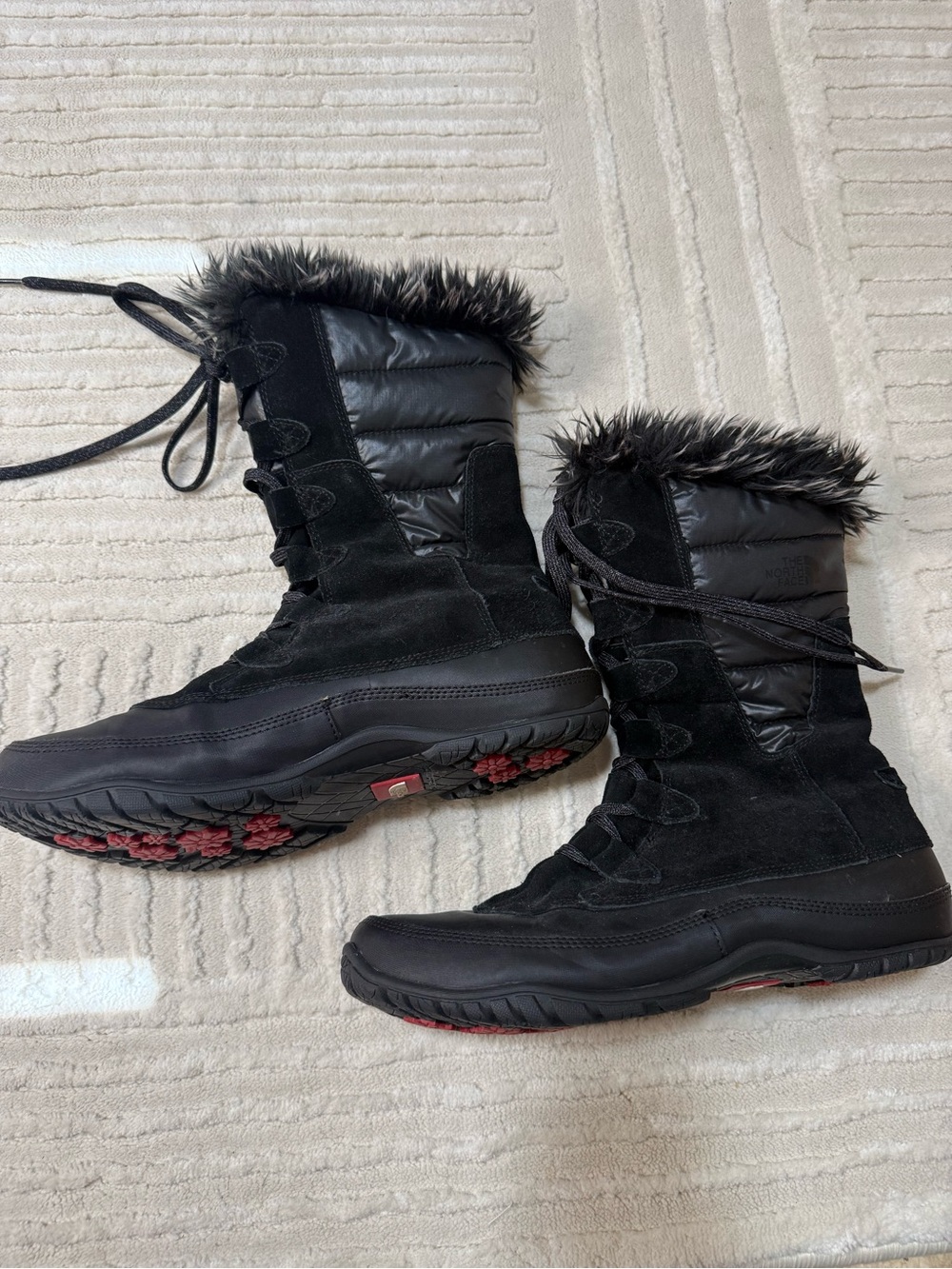 The North Face Women's Black Faux-Fur Lace-Up Winter Boots size 11